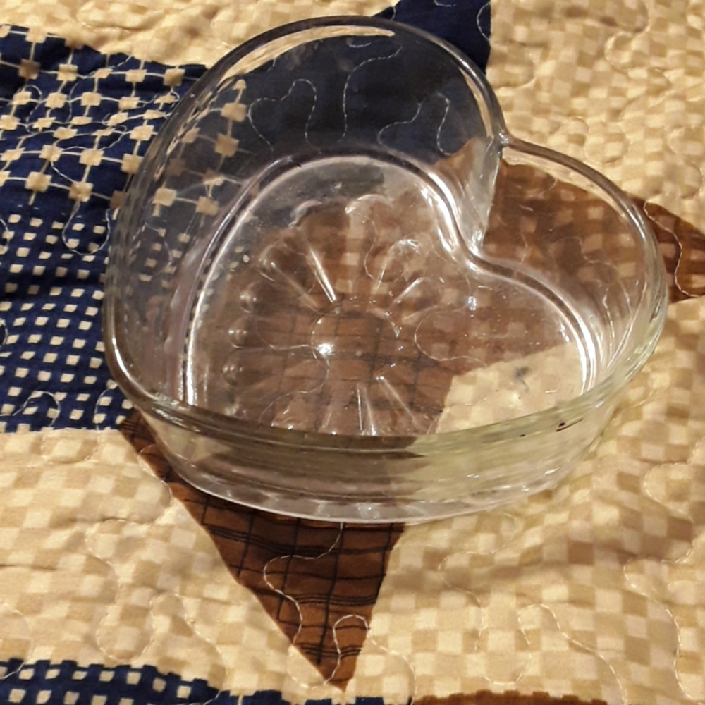 Glass heart shaped bowl
